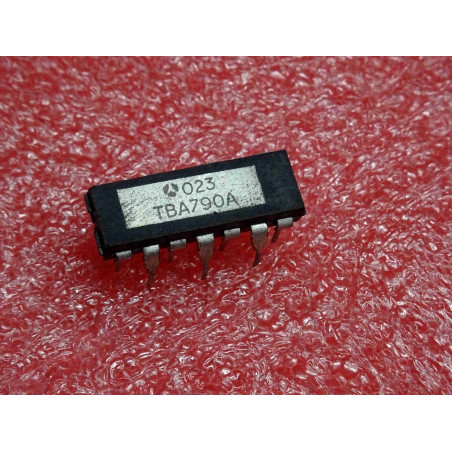 ci TBA 790 A ~ ic TBA790A ~ audio power amplifier ~ thomson 14-pin (PLA003)