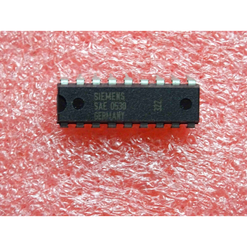 ci SAE 0530 ~ ic SAE0530 ~ programmable timer 50Hz ~ 18DIL siemens (PLA016)