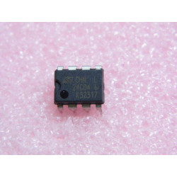 Lot x2 ci L 24 C 04 - ic L24C04 - DIP 8 (PLA024)