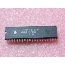 ci M 3493 B2 - ic M3493B2 - DIP 40 (pla014)