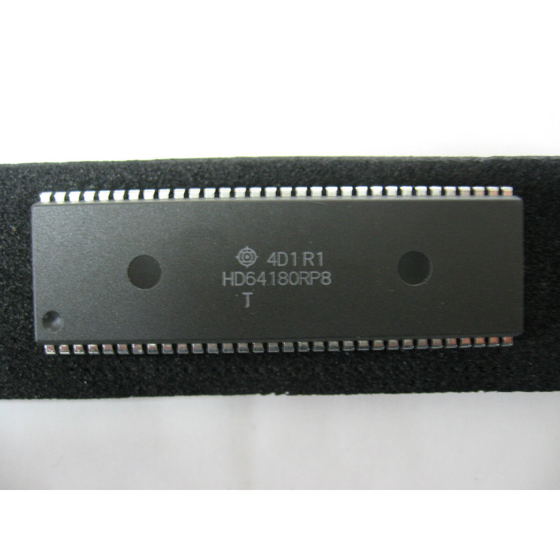 ci HD64180RP8 / ic HD 64180 RP8 __ (pla001)