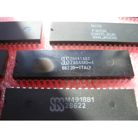 ci Z8441AB1 / Z 8441 AB1 / ic Z80ASIO-1  DIP40  Neuf de chez SGS