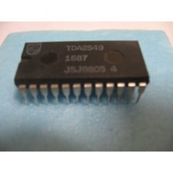 ci TDA2549 / ic TDA 2549 - PHILIPS  DIP24 Neuf