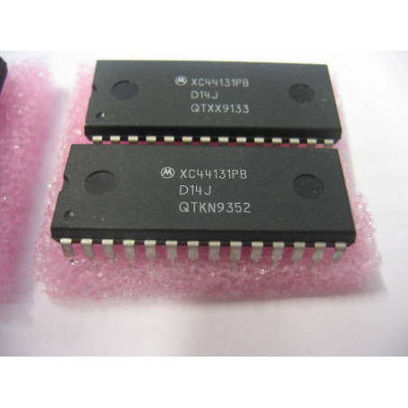 1p ic XC44131 PB / ci dip28 XC44131PB de chez MOTOROLA NEUF 1 pièce (PLA025)