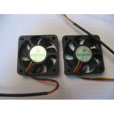 Lot de 2 Ventilateurs 12V 0.1A 50 x 50mm en 10mm  ROHS