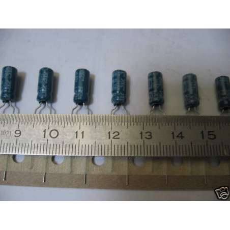 Lot de 20 : Capacitor Condo Condensateur 1µF 1uF 1MF 63V Radial REC