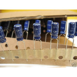 Lot de 50 - capacitor condo...