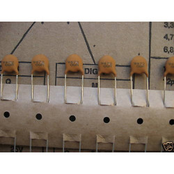 Lot de 50 Condensateurs Céramiques 4700pF 4.7nF 500V