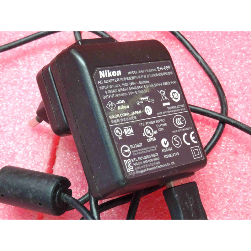 alimentation nikon EH-68P power supply ~ input 100Vac-240Vac 50Hz-60Hz , output 5Vdc 0.5A