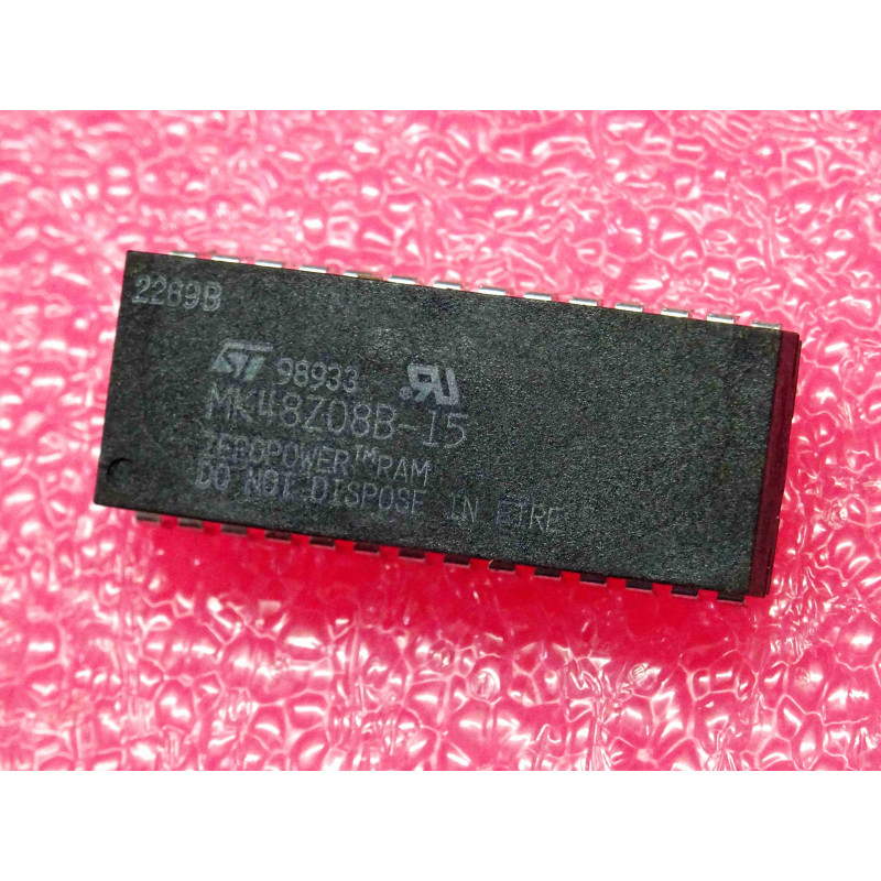 ci MK 48Z08B -15 ~ ic MK48Z08B-15 ~ CMOS 8Kx8 zeropower SRAM 150ns ~ DIP28 , ST (5R2)