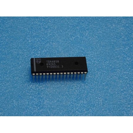 ci TDA4858 ~ ic TDA4858 de chez PHILIPS  (PLA010)