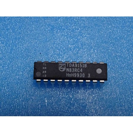 ci TDA9151B ~ ic TDA9151 B dip20 de chez Philips (PLA021)