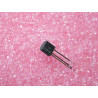 Lot de 3: transistor TIS 92 G ~ Si NPN transistor TIS92G ~ Vce 40V Ic 0.4A 0.625W hFE 100 (complementary PNP TIS93) TO-92 (4I1)