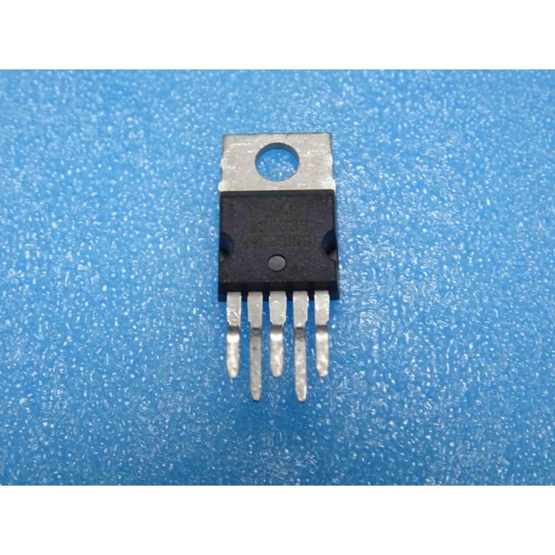 ci L200C ~ ic L200 C ~ Circuit intégré NOS de chez ST