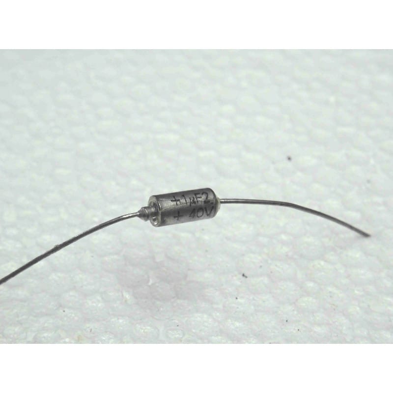 Lot de 8: condensateur tantale axial 1.2µF 1.2uF 40Vdc CTS1 firadec ~ 9x3mm