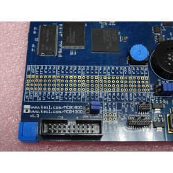 MCB4300 Evaluation Board ~ Carte d'évaluation MCB4300 v1.3 Keil (K7)