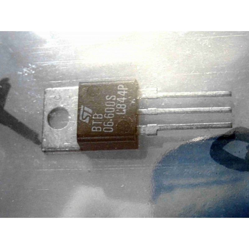 Lot de 2: triac BTB 06 -600 S ~ 6A 600V triac BTB06-600S ~ non insulated ~ TO-220AB (L9A)