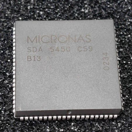 ci SDA5450C59 ~ ic SDA5450 C59 ci Plcc NOS SDA5450-C59 de chez Micronas