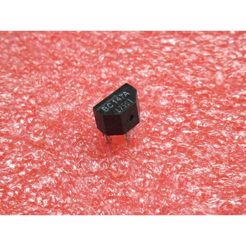 Lot de 3: transistor BC 147 A ~ NPN transistor BC147A (complementary PNP BC157A) ~ Vce 45v Ic , 100mA (5P2)