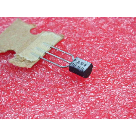 Lot de 10: transistor BF 494 ~ NPN medium frequency RF small signal applications up to 100MHz BF494 ~ Vce 20V,Ic 30mA TO-92(5P1)