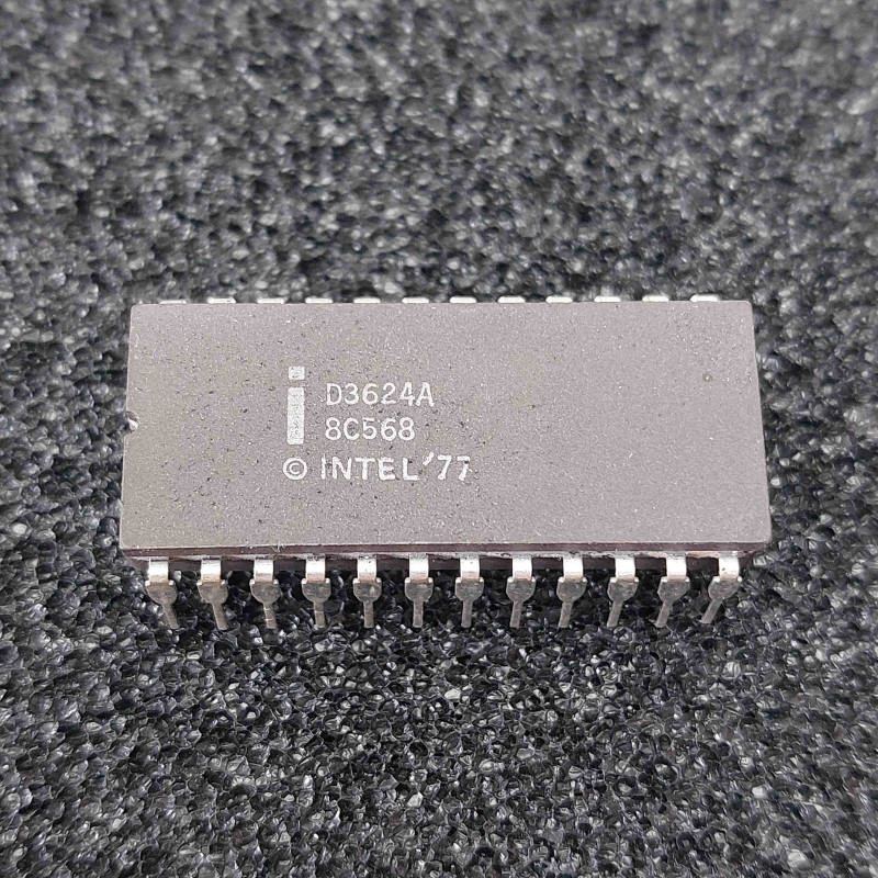 ci D3624A ~ ic D3624 A ci Boîtier Céramique dip24 de chez INTEL  (TIRO2)