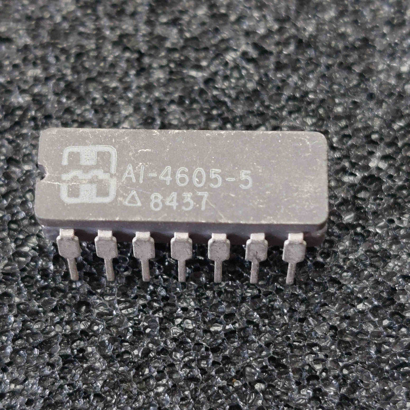 ci HA1-4605-5 ~ ic HA1 4605-5 Integrated Circuit dip14 Céramique Harris (TIRO2)