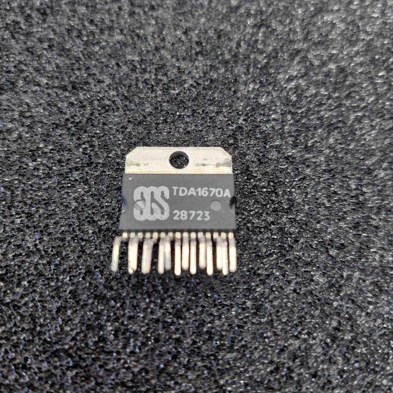 ci TDA1670A ~ ic TDA1670 A Integrated Circuit de chez ST  ci NOS