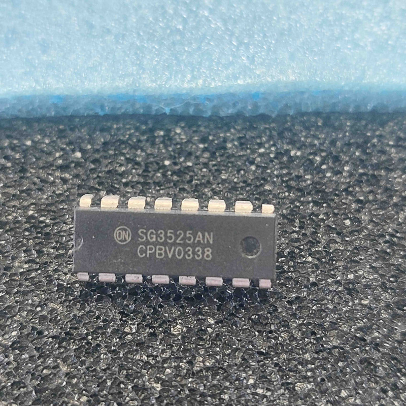 ci SG3525AN ~ SG3525 AN dip16 de chez Motorola (PLA014)