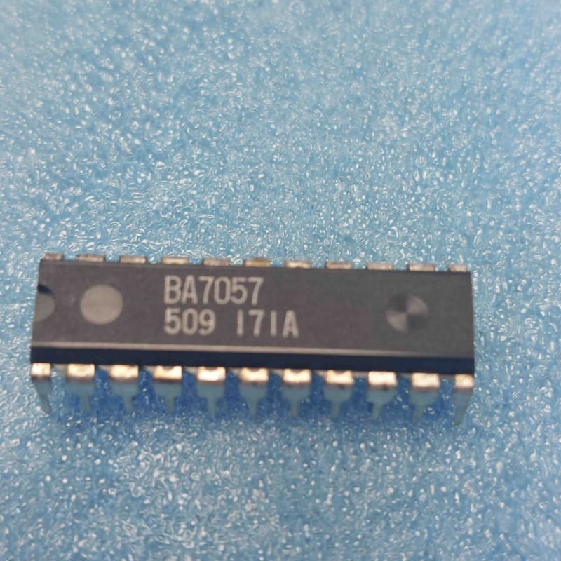 ci BA7057 ~ ic BA7057 Integrated Circuit NOS dip22 étroit