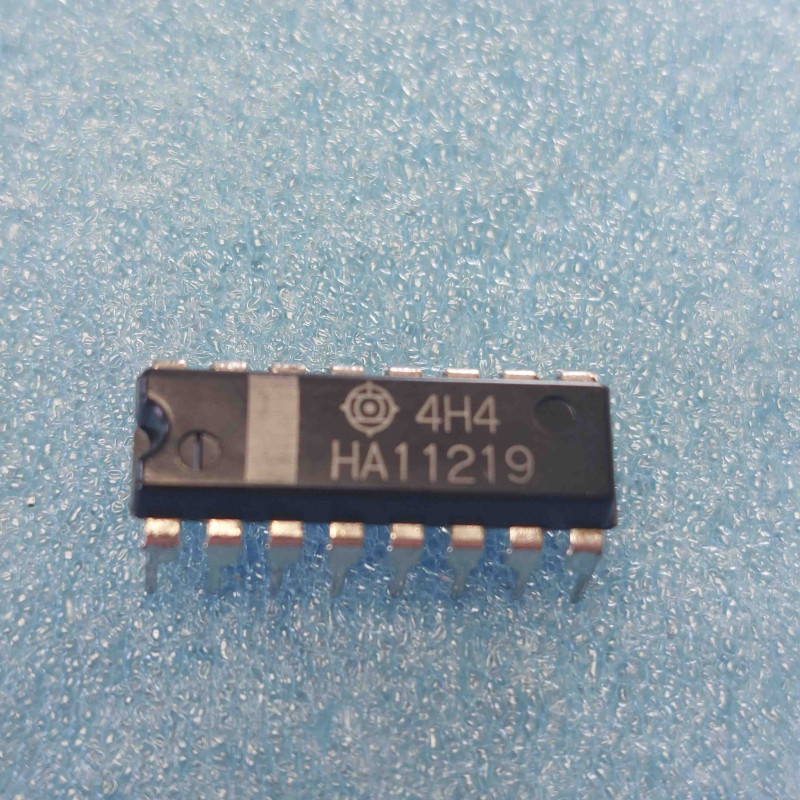 ci HA11219 ~ ic HA11219 Integrated Circuit dip 16New Old Stock de chez Hitachi