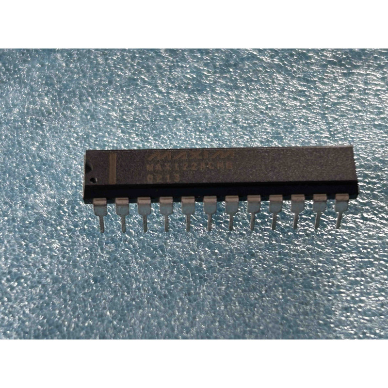 ci MAX122ACNG ~ ic MAX 122 ACNG dip 24 de chez MAXIM Integrated Circuit NOS (TIRO03)