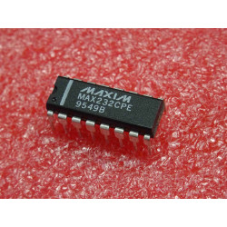 ci MAX 232 CPE ~ ic MAX232CPE ~ +5V Powered, Dual RS-232 Transmitter/Receiver ~ DIP, 16-Pin (PLA001)