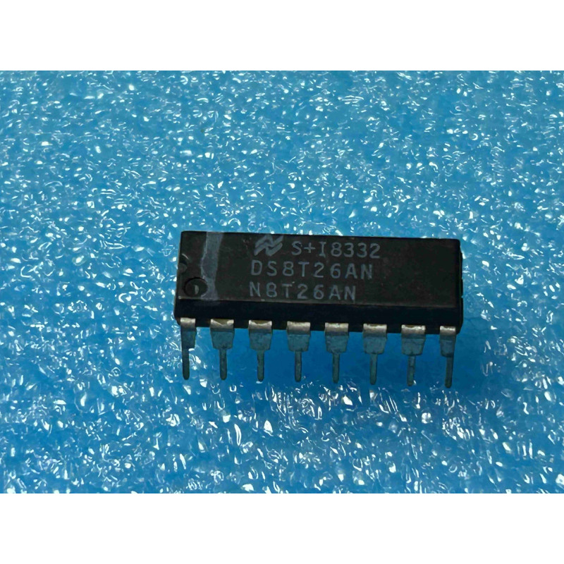 ci DS8T26AN ~ ic N8T26 AN ~ dip 16 de chez NATIONAL SEMICONDUCTOR ci NOS (TIRO 04)