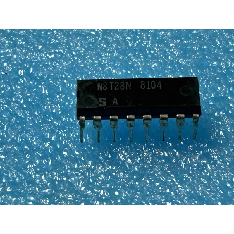 ci N8T28N ~ ic N8T28 N ~ dip 16 de chez SIGNETICS INTEGRATED CIRCUIT NO (TIRO 04)