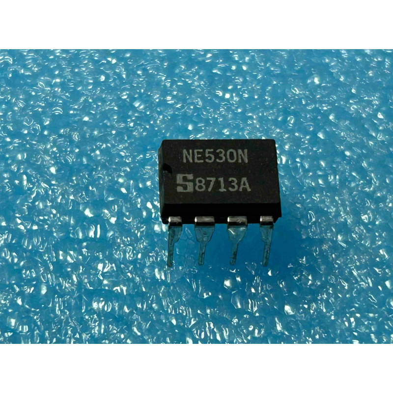 ci NE530N ~ ic NE530 N dip8 de chez SIGNETICS IC NOS (TIRO04)