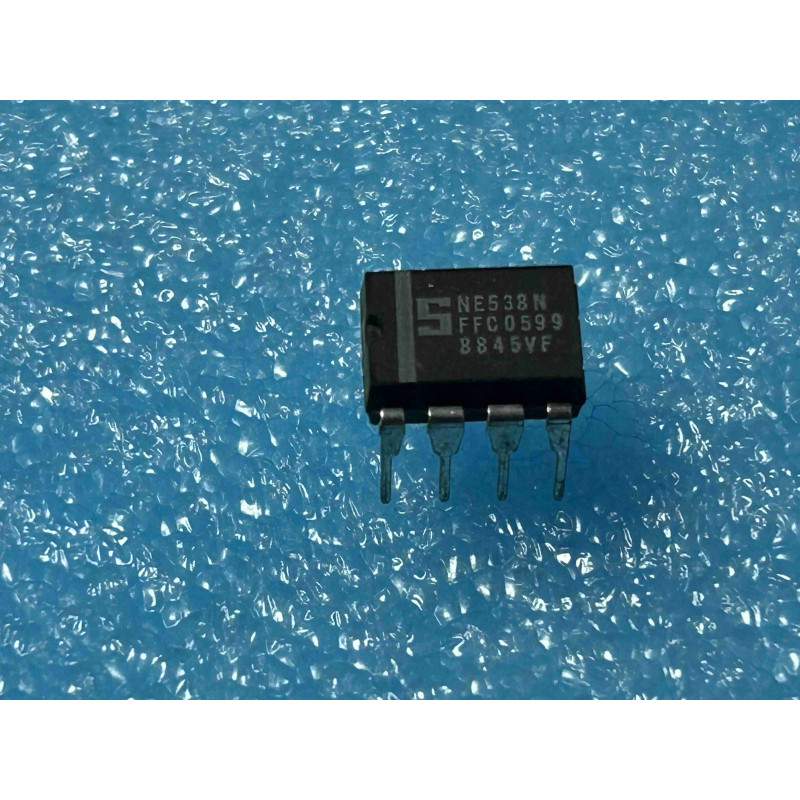 ci NE538N ~ ic NE538 N dip8 de chez SIGNETICS IC NOS (TIRO04)