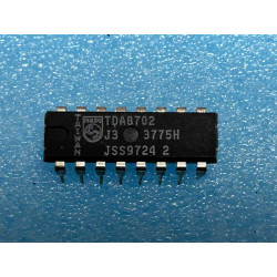 ic TDA 8702 / ci TDA8702 PHILIPS DIP16  Neuf