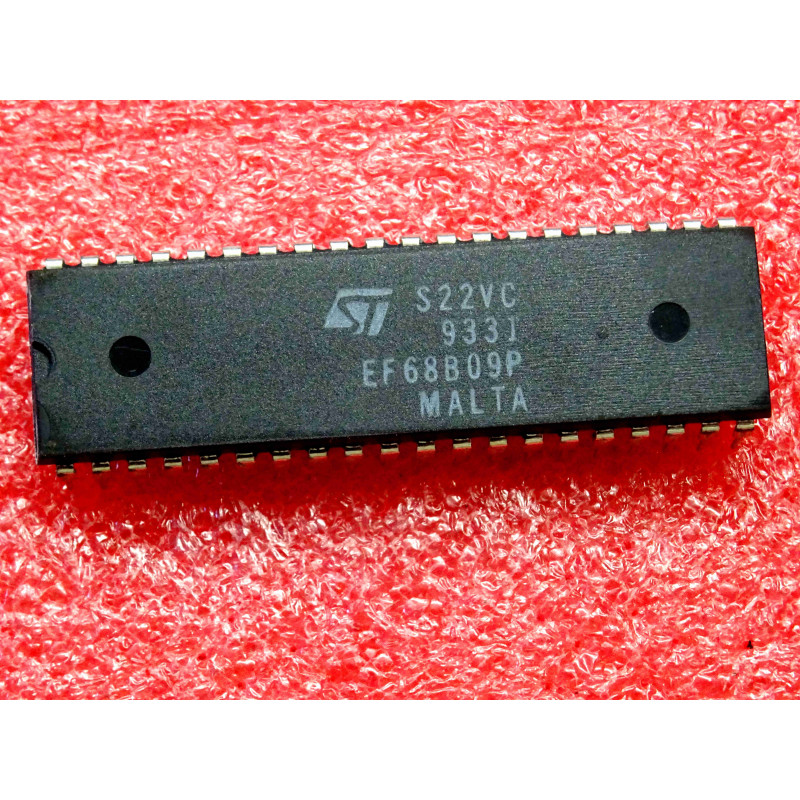 ci EF 68B09 P ~ ic EF68B09P (identique MC68B09P) ~ 68B09 8-bit microprocessing unit ~ DIL-40 ST (CI99)