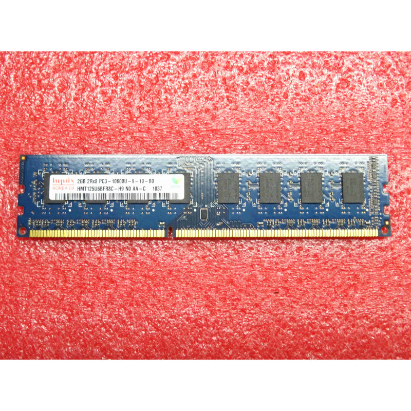 barette de 2Go de RAM DDR3 hynix HMT125U6BFR8C-H9 N0 AA-C 1037 2GB 2Rx8 PC3-10600U-9-10-B0