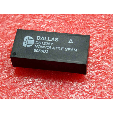 ci DS 1225 Y ~ ic DS1225Y ~ 64K non volatile static RAM (replaces 8Kx8 volatile SRAM or EE-PROM) 28-pin ~ Dallas (5R5)