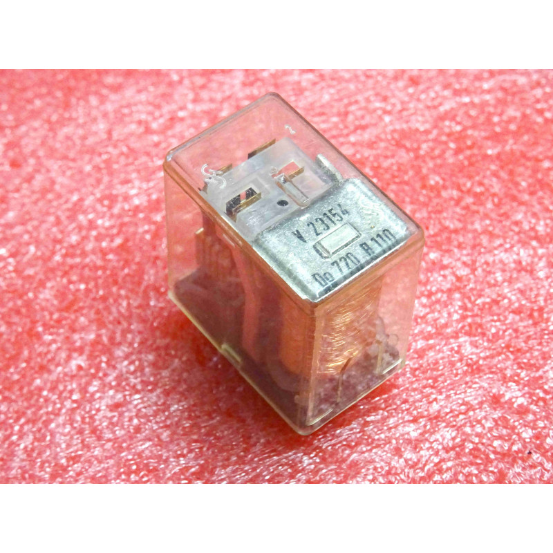 relais siemens V23154-D0720-B110 cradle N relay dust protected size II type single contact 4formC 4CO 2A 150Vdc 125Vac coil 20V