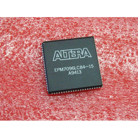 ci Altera EPM 7096 LC84 -15 ~ ic EPM7096LC84-15 ~ high-performance, EEPROM-based programmable logic device ~ 84-pin PLCC (5R10)