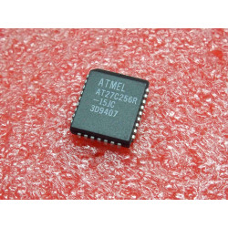 ci Atmel AT 27C256 R -15 JC...