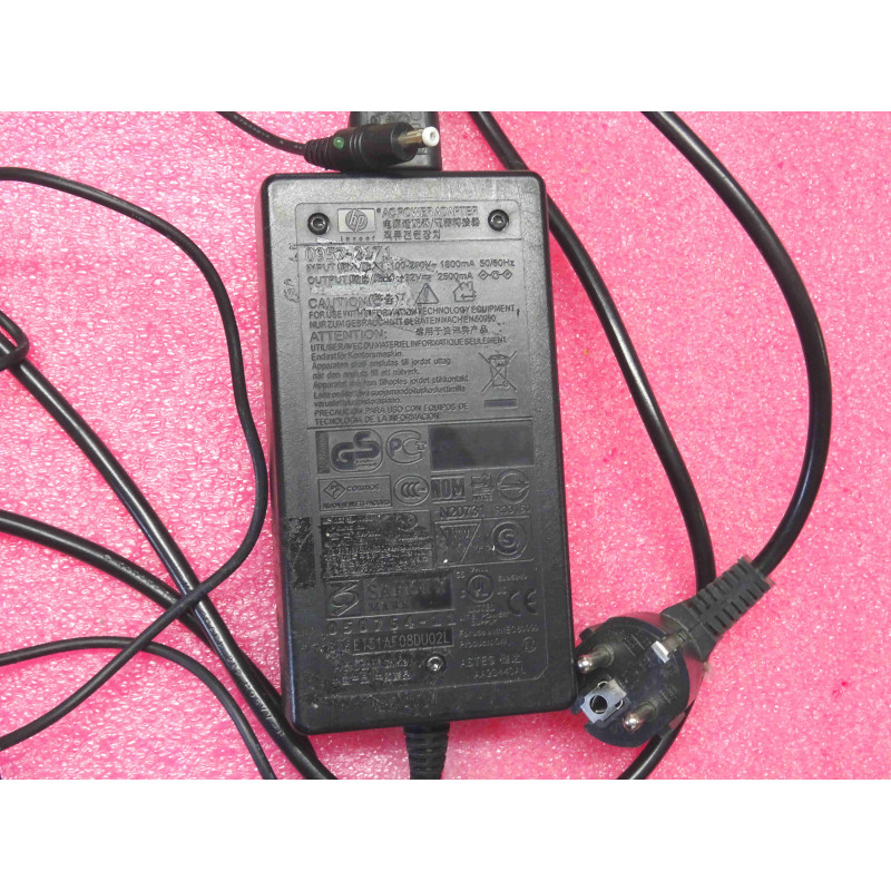 alimentation hewlett-packard 0957-2171 ~ input: 100-240Vac , 50-60Hz , 1800mA / 1.8A ~ output: 32Vdc , 2500mA / 2.5A