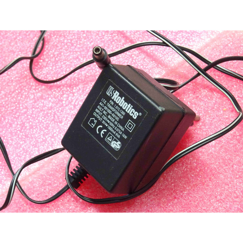 alimentation USRobotics 1.015.1300 A41-091000-A010G ~ input: 230Vac 50Hz , 0.075A / 75mA ,16W ~ output: 9Vac , 1000mA / 1A ,9VA