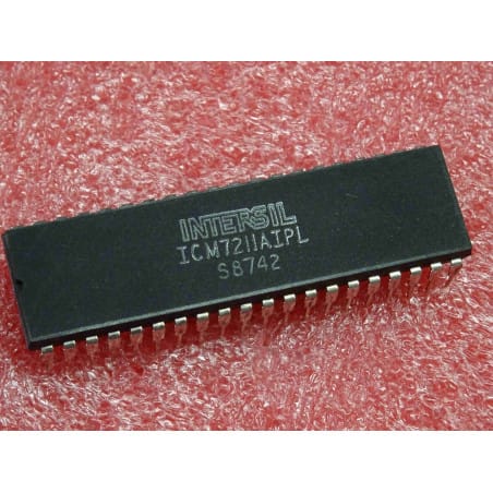 ci ICM 7211 AIPL ~ ic ICM7211AIPL ~ 7-segment display decoder/driver (PLA015)