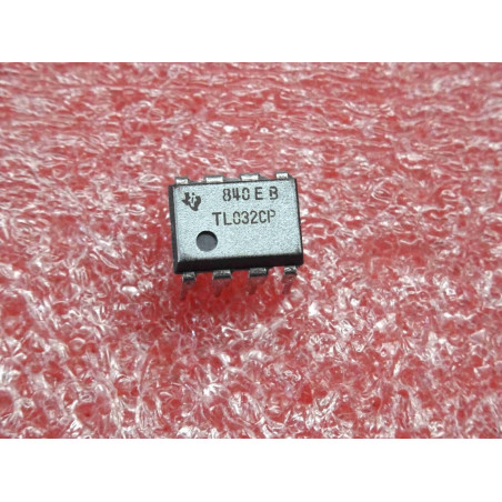 TL 032 CP ~ TL032CP enhanced-JFET low-power/offset operational amplifier(PLA023)