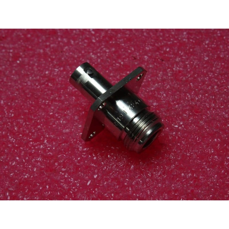 R191424000 Connecteur RF Radiall BNC Femelle vers N Femelle 50Ω 4GHz (celar85e)