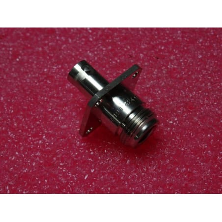 R191424000 Connecteur RF Radiall BNC Femelle vers N Femelle 50Ω 4GHz (celar85e)