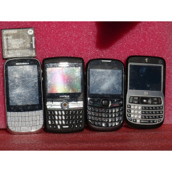 Lot de 4 Téléphone  Toshiba...